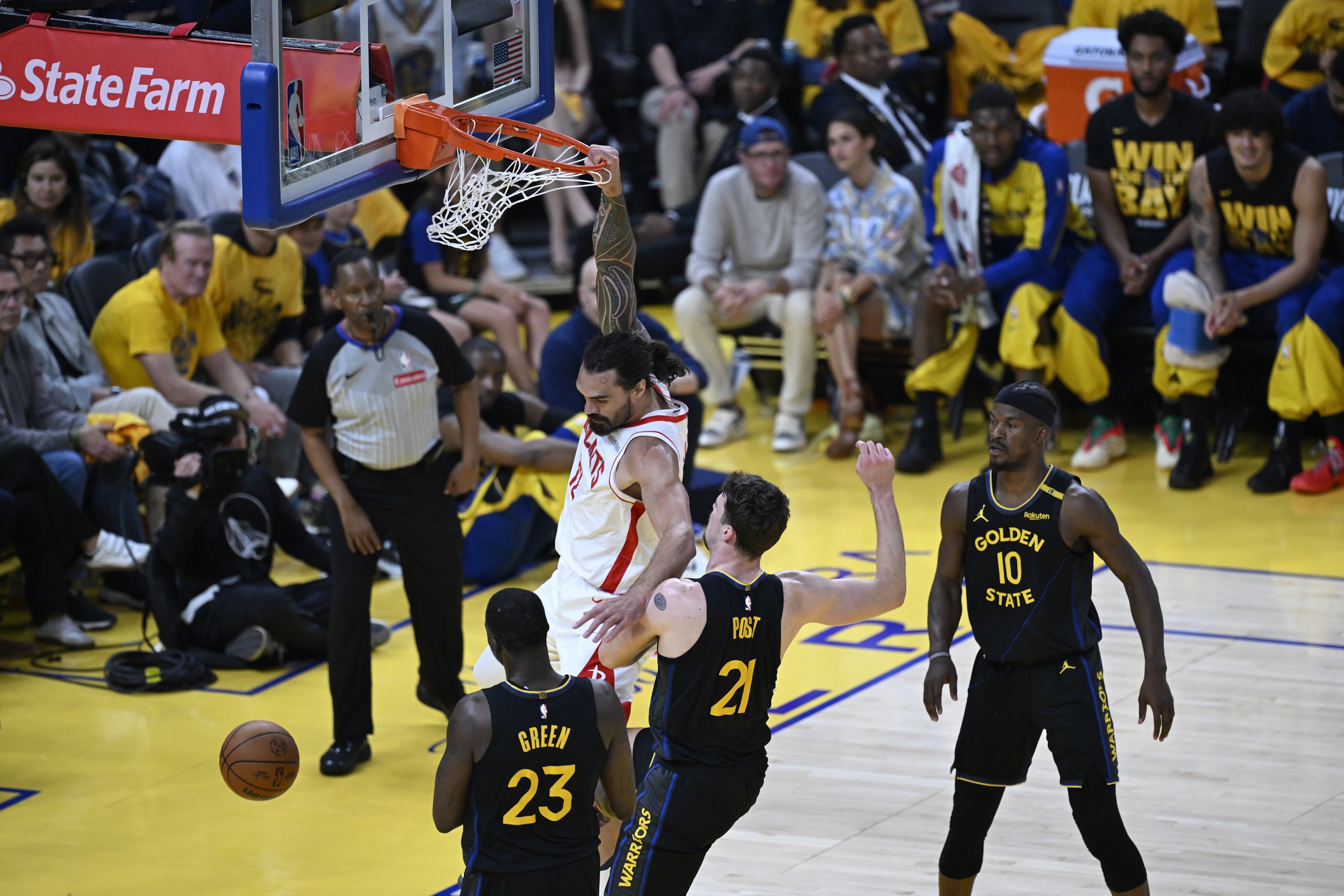 内马尔在湖人比赛中赛况扑朔迷离，爆冷引发热议！的简单介绍