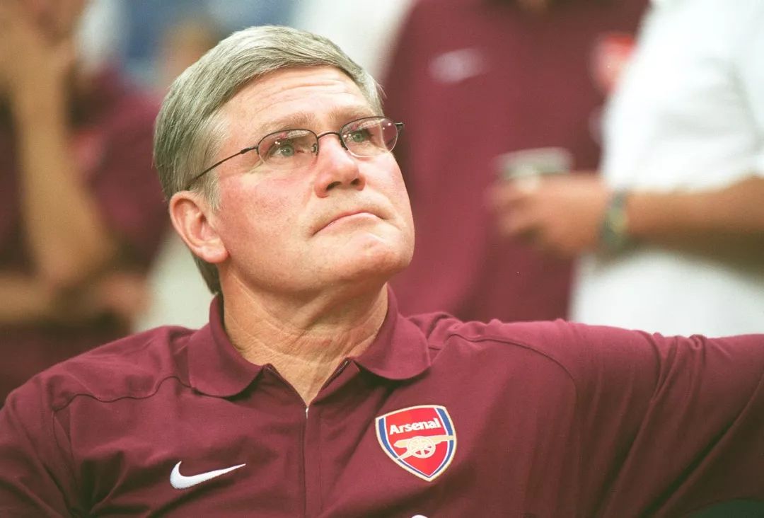 关于费德勒遭遇十五连败，阿森纳教练面临压力！的信息